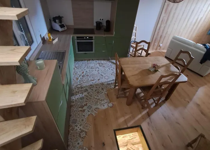 Les Goelettes A 250 M De La * Barneville-Carteret